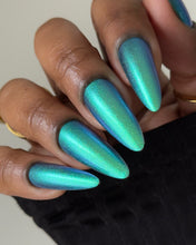 Load image into Gallery viewer, Crush