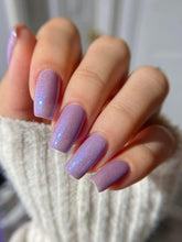 Load image into Gallery viewer, Snow Moth