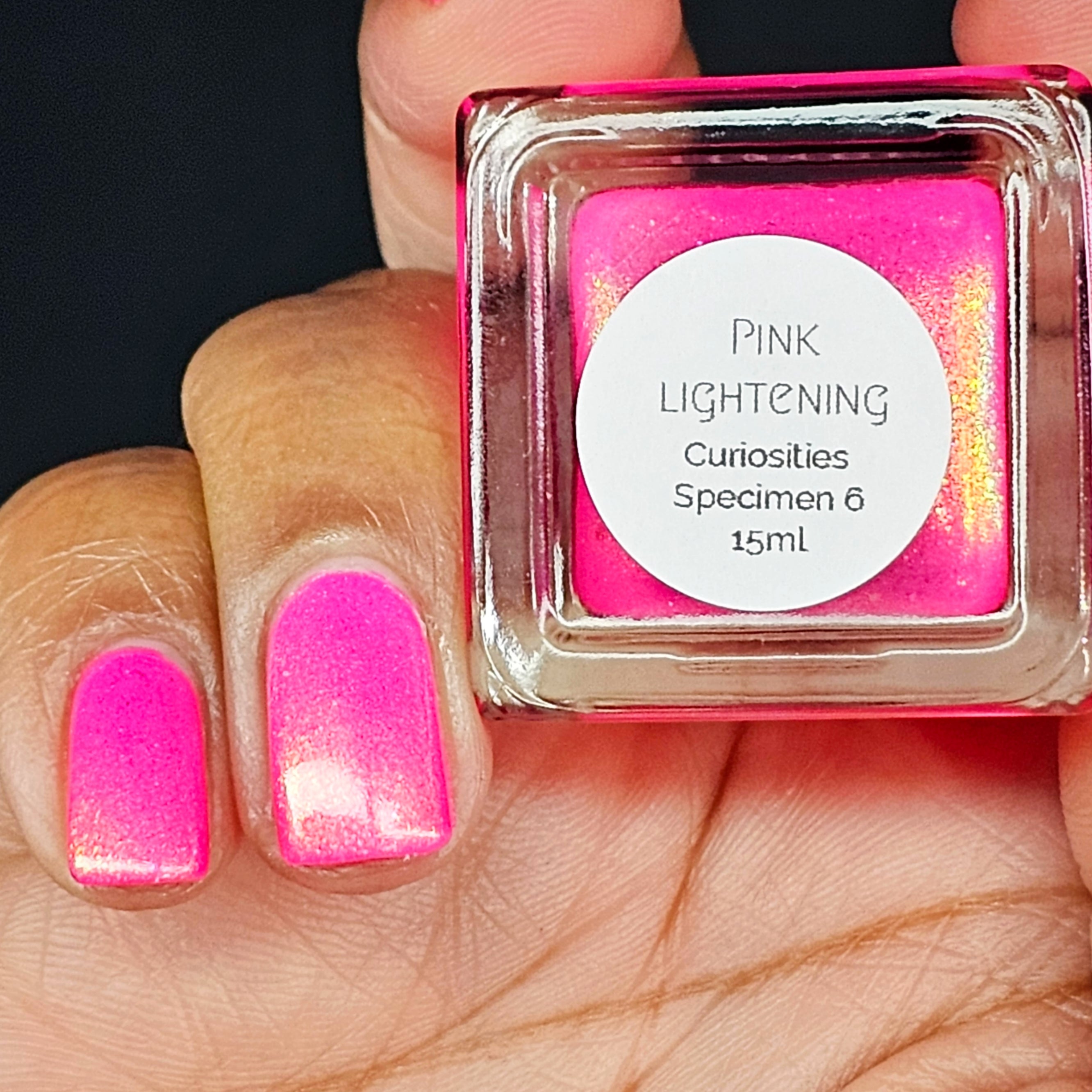 Pink Lightning – Lumennails