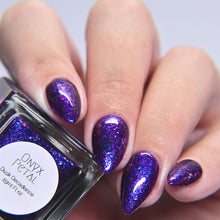 Load image into Gallery viewer, Onyx Petal
