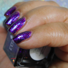 Load image into Gallery viewer, Onyx Petal
