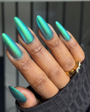 Load image into Gallery viewer, Crush
