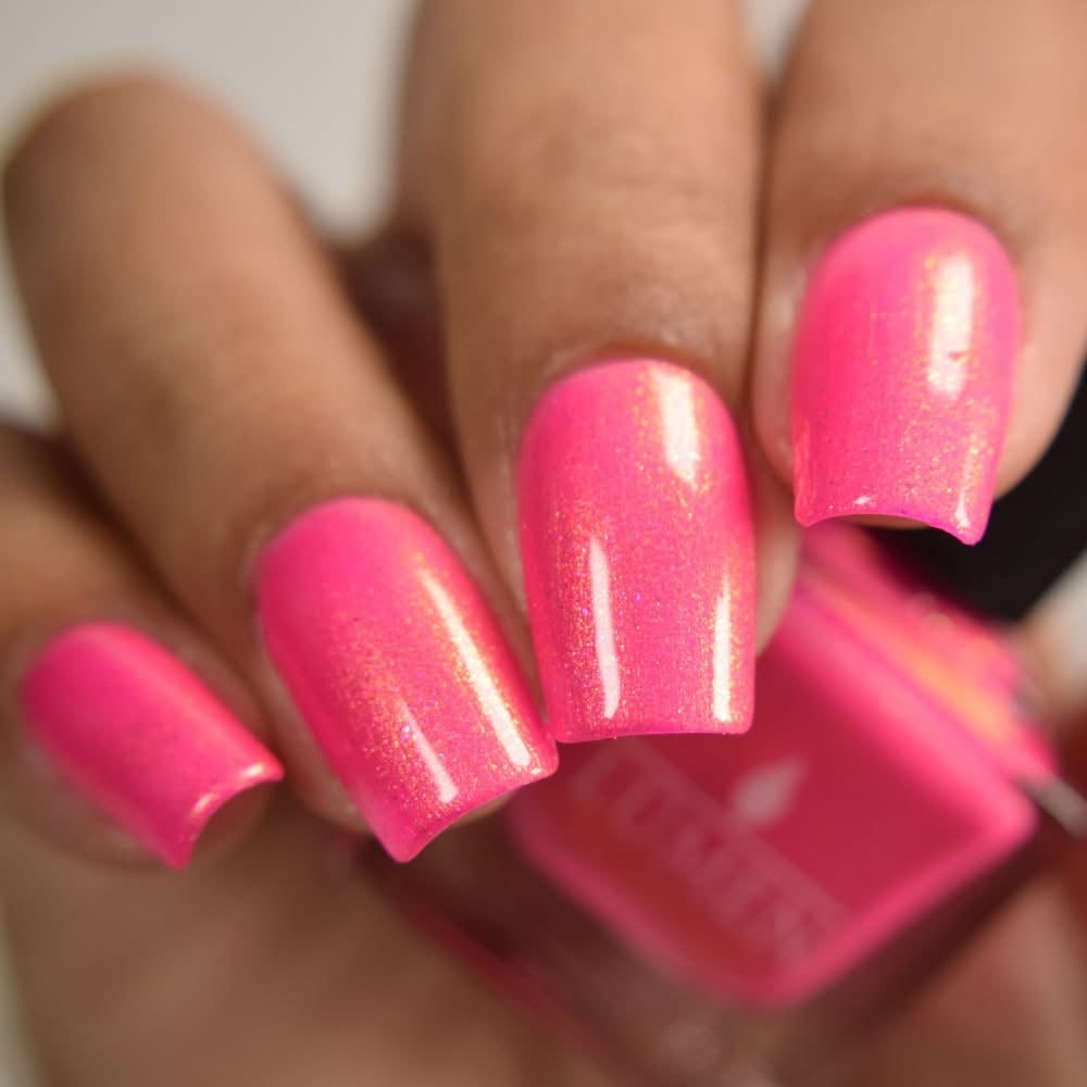 Pink Lightning – Lumennails