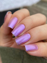 Load image into Gallery viewer, Libra
