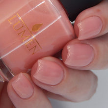 Load image into Gallery viewer, Peach Bellini
