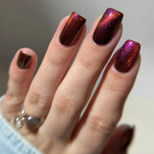 Load image into Gallery viewer, Glass Caged Heart
